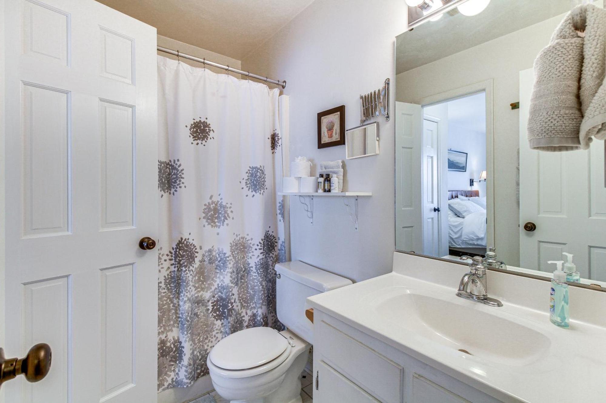 Lakefront Moneta Home With Community Boat Dock! Esterno foto